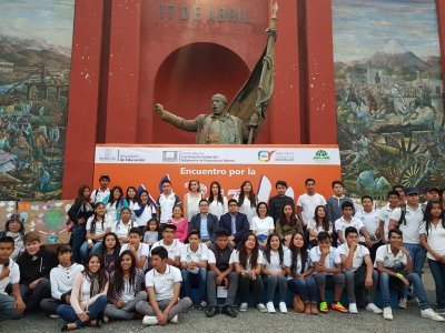 <a href="/noticias/encuentro-por-la-paz">Encuentro por la Paz</a>