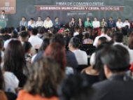 Firma de convenio con 10 presidentes en Región Sur.