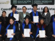 Más estudiantes concluyen su Preparatoria Abierta en CESPA .