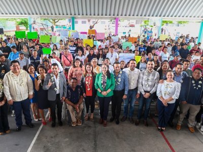 Firma de convenio con 10 presidentes en Región Sur.